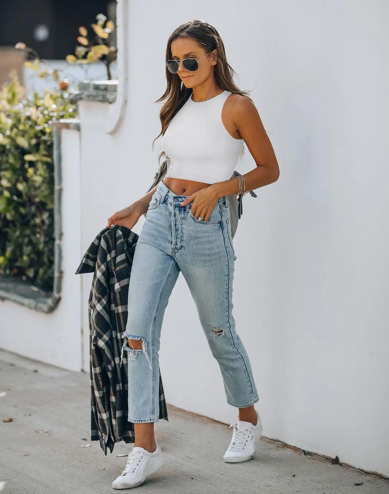 Sleeveless Halter Neck Tank Crop Tops