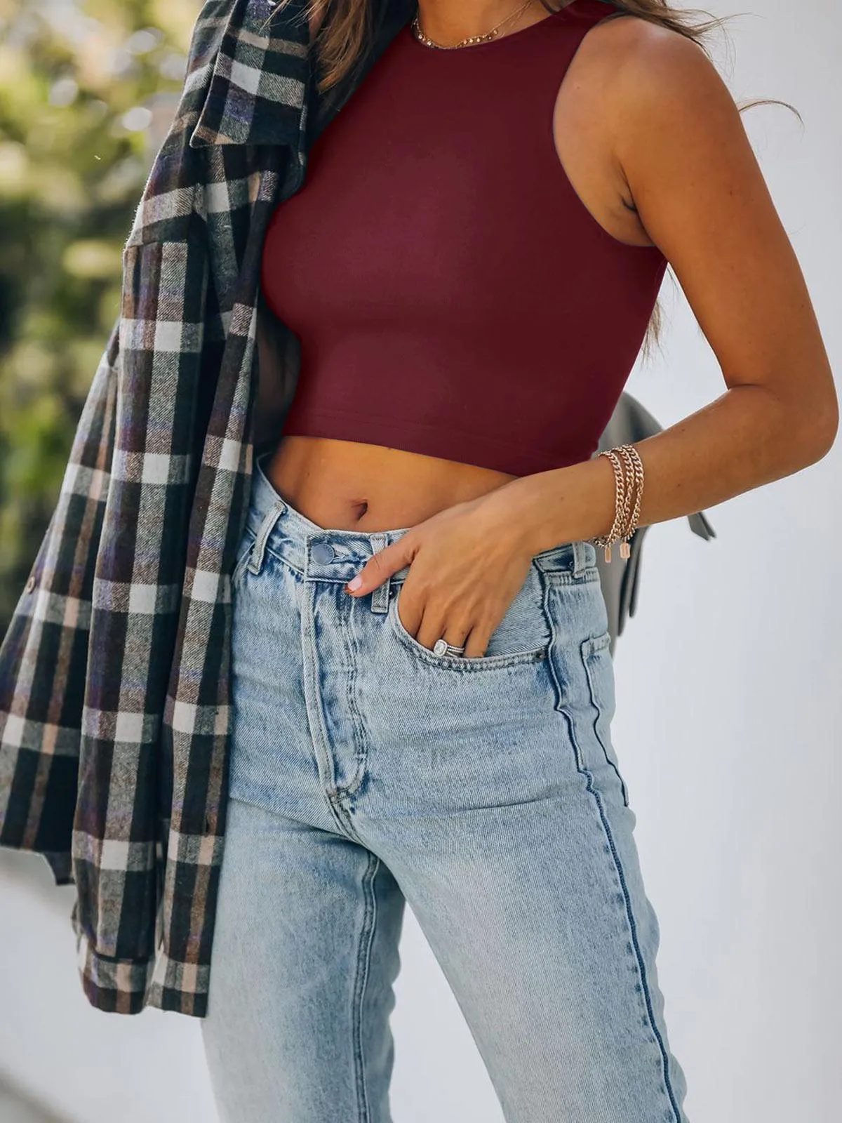 Sleeveless Halter Neck Tank Crop Tops